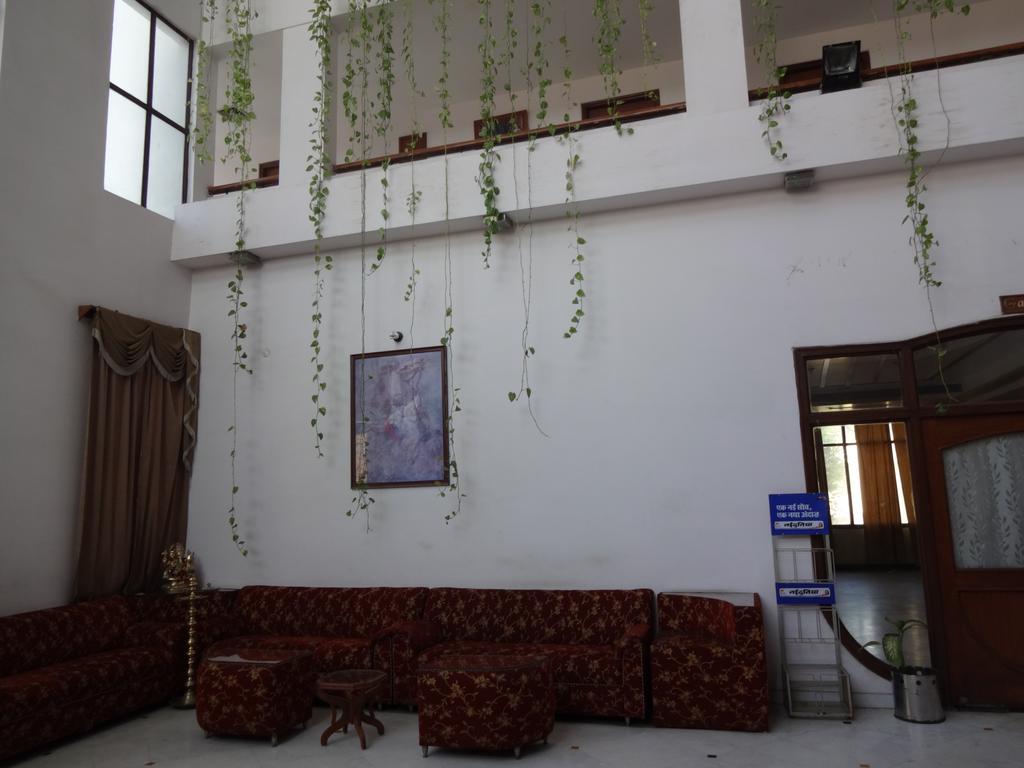 Hotel Sita Manor Gwalior Exteriör bild